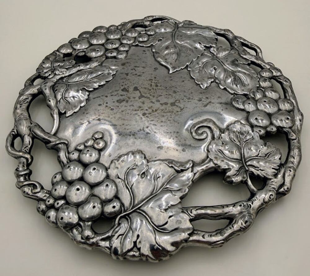 Arthur Court Grapevine Aluminum Trivet / Serving Plate – 8" Vintage 2000